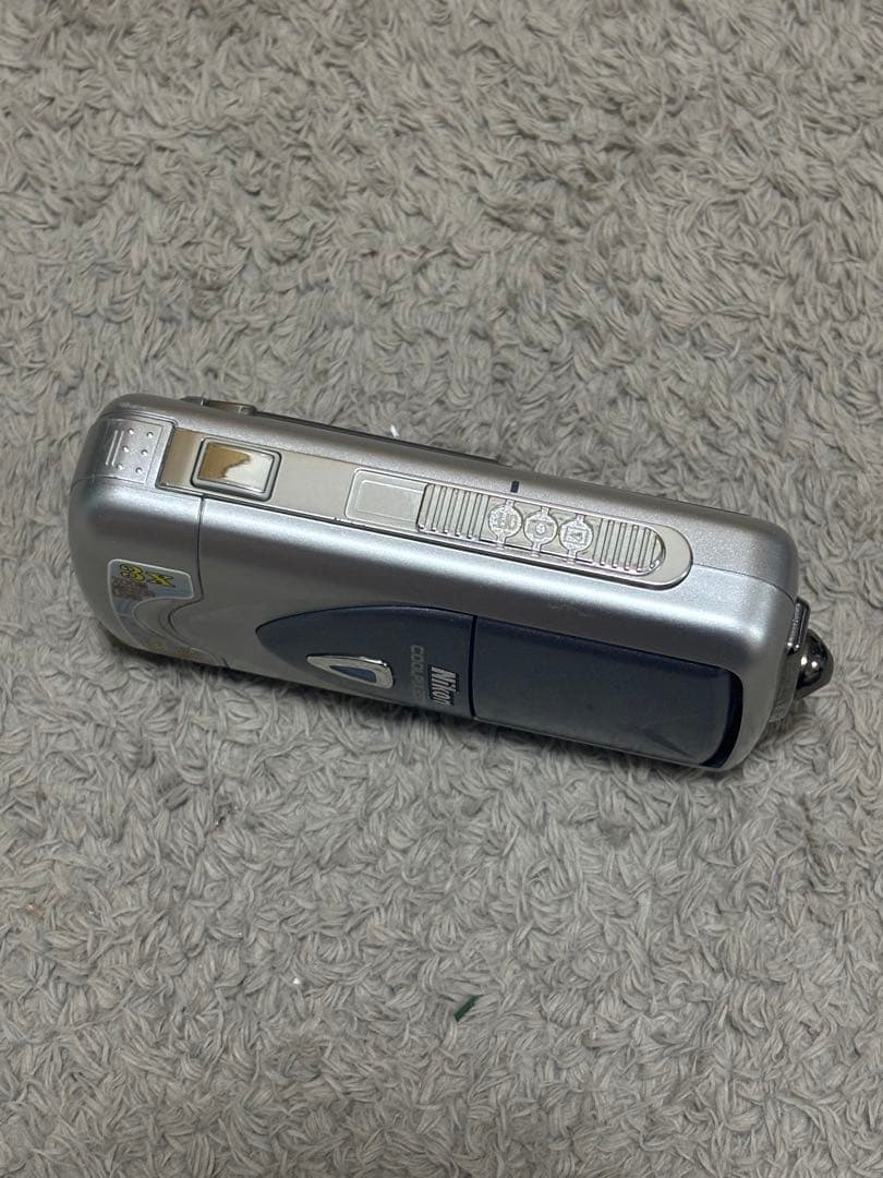 デジカメ Nikon COOLPIX3500　コンデジ