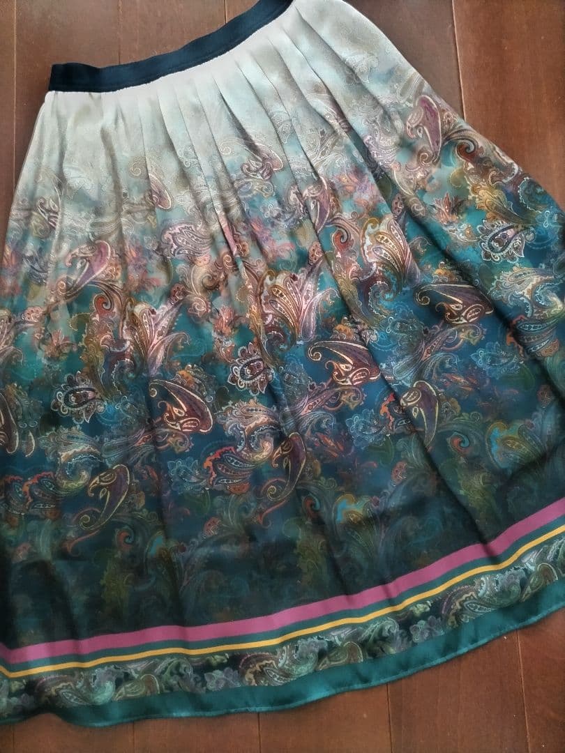 alba Rossa ペイズリー柄 フレアスカート 新品未使用