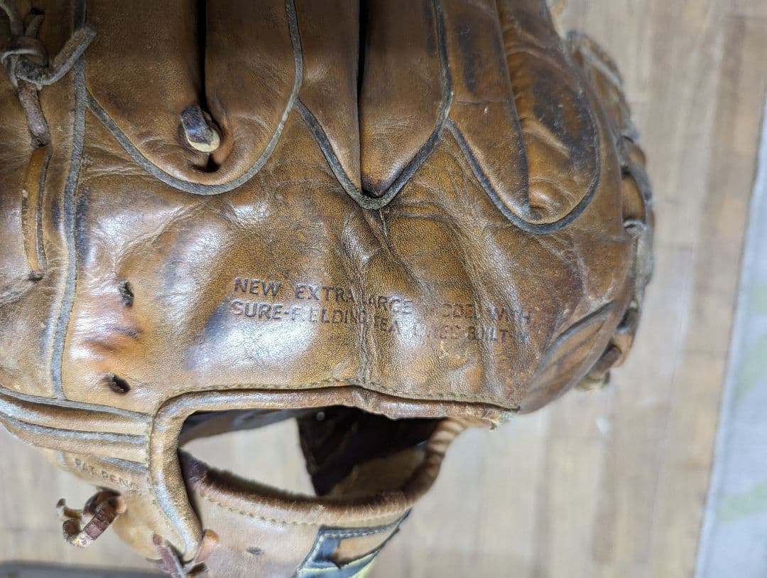 MIZUNO　ビンテージ硬式グローブ　WORLD WIN