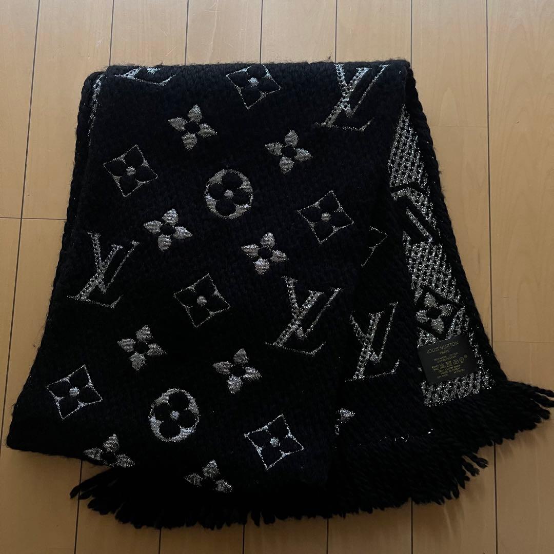 Louis Vuitton モノグラム エシャルプ ロゴマニア シャインマ