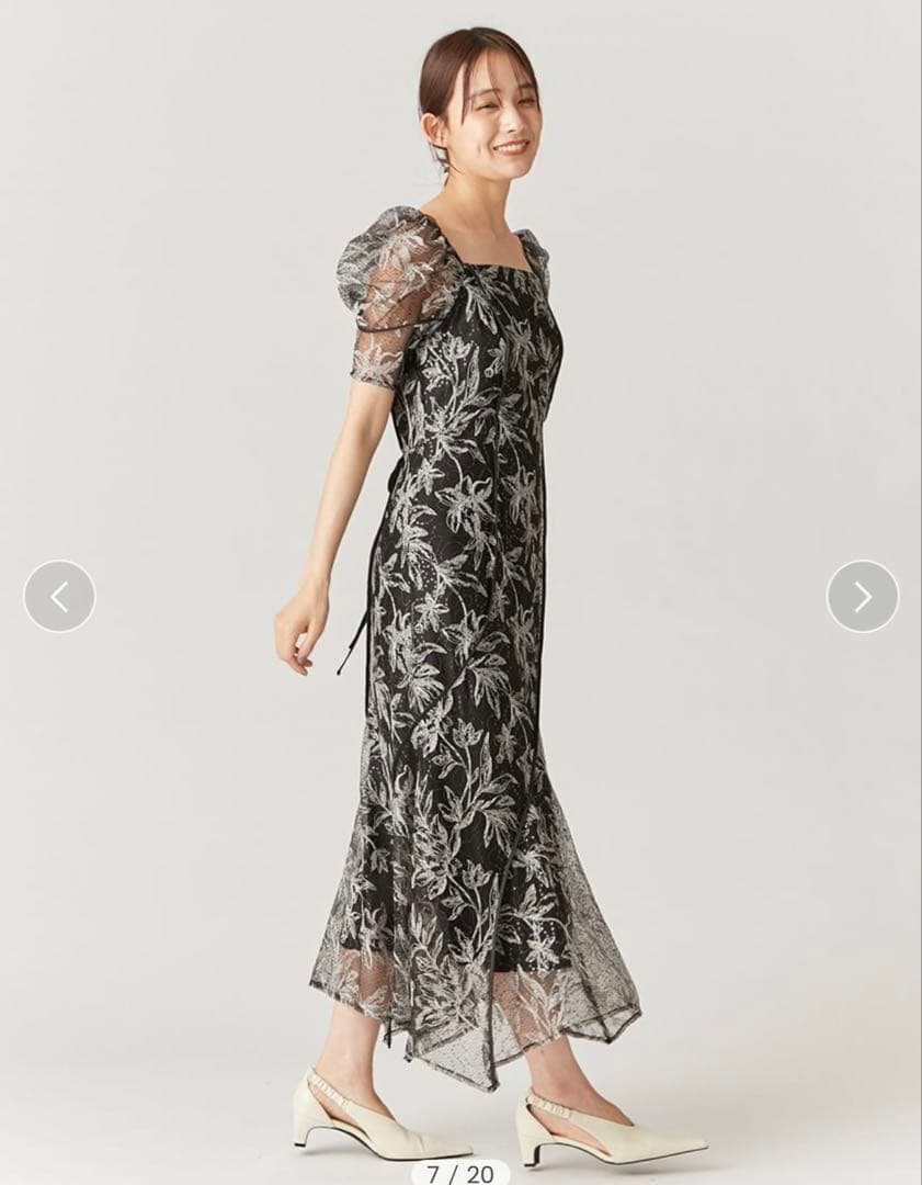 新品未使用タグ付き】カーブパネルエンブロイダリードレス - メルカリ