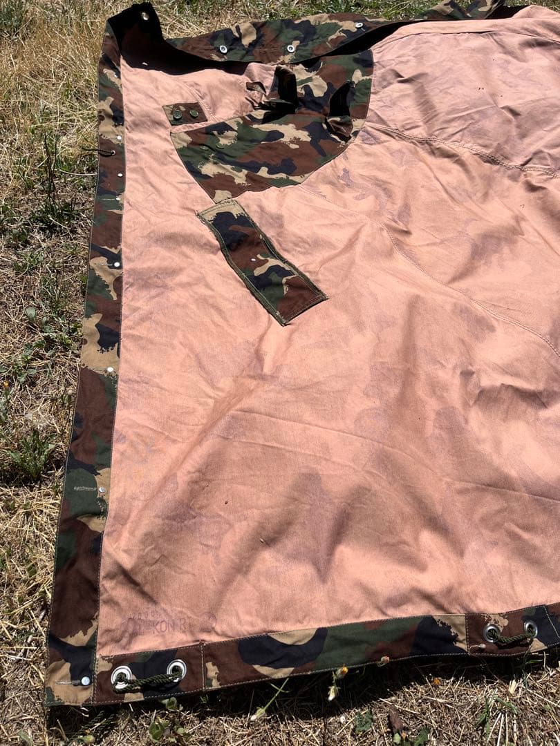 [ikamania0914 ]ハンガリー軍幕　M90カモ 軍幕　2枚