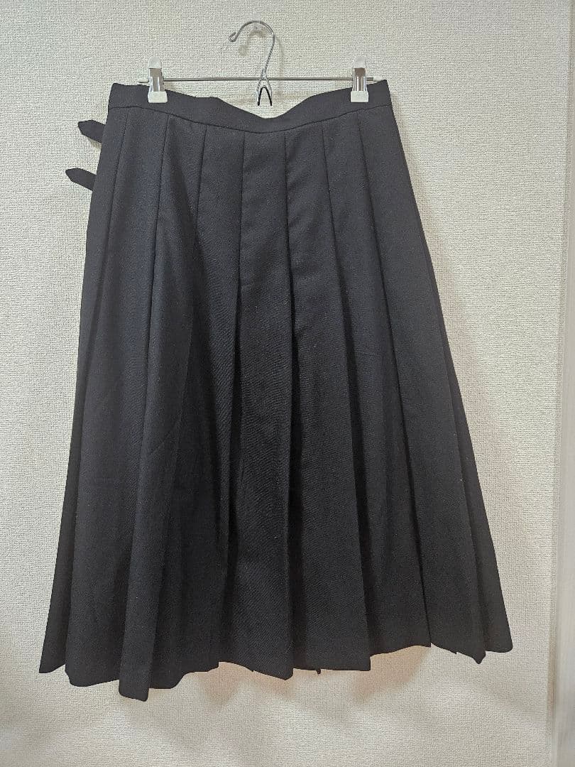 【sale】noir kei ninomiya巻きプリーツスカート