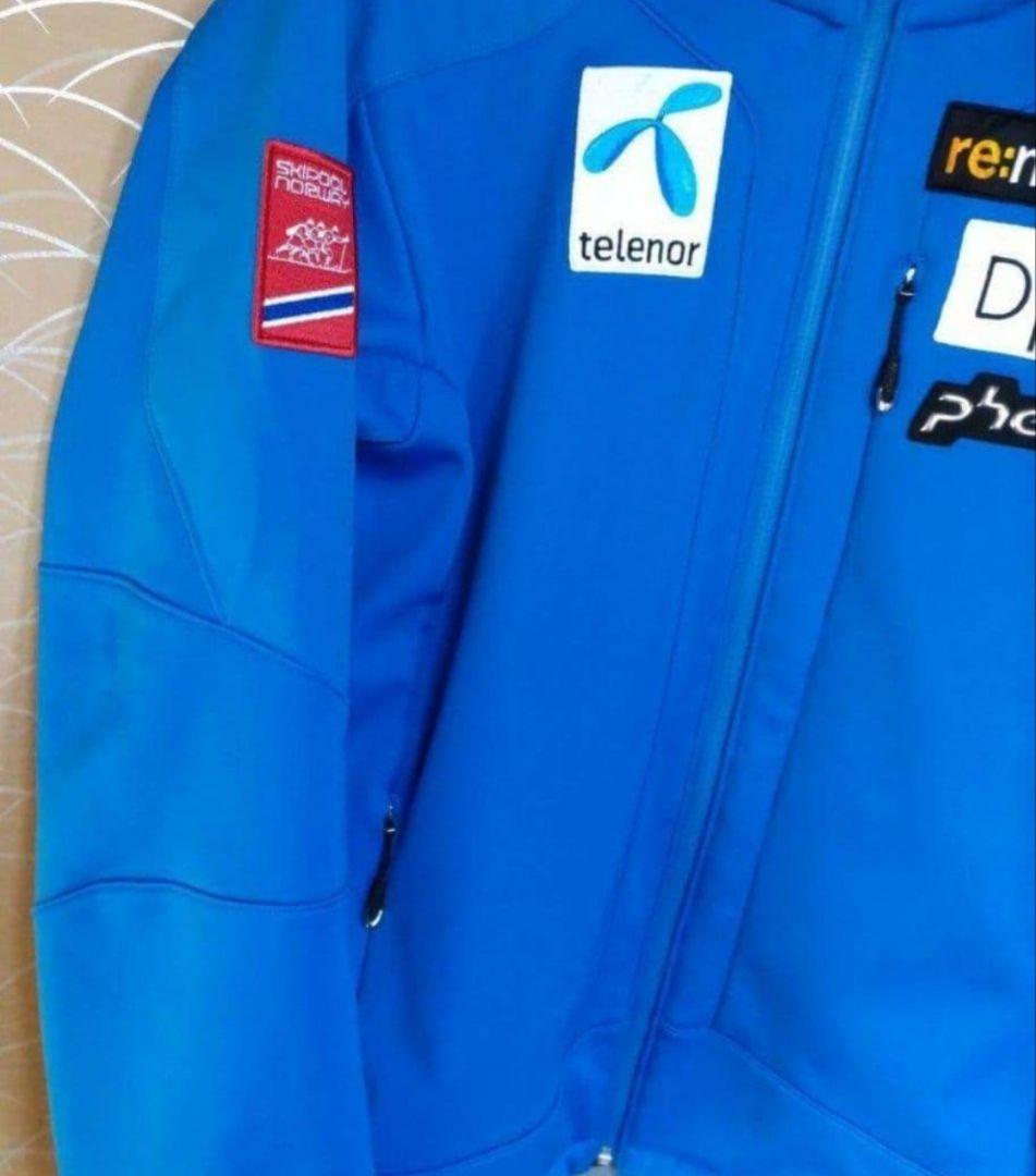 c 美良品 Phenix Norway Alpine Team パーカーミドラー