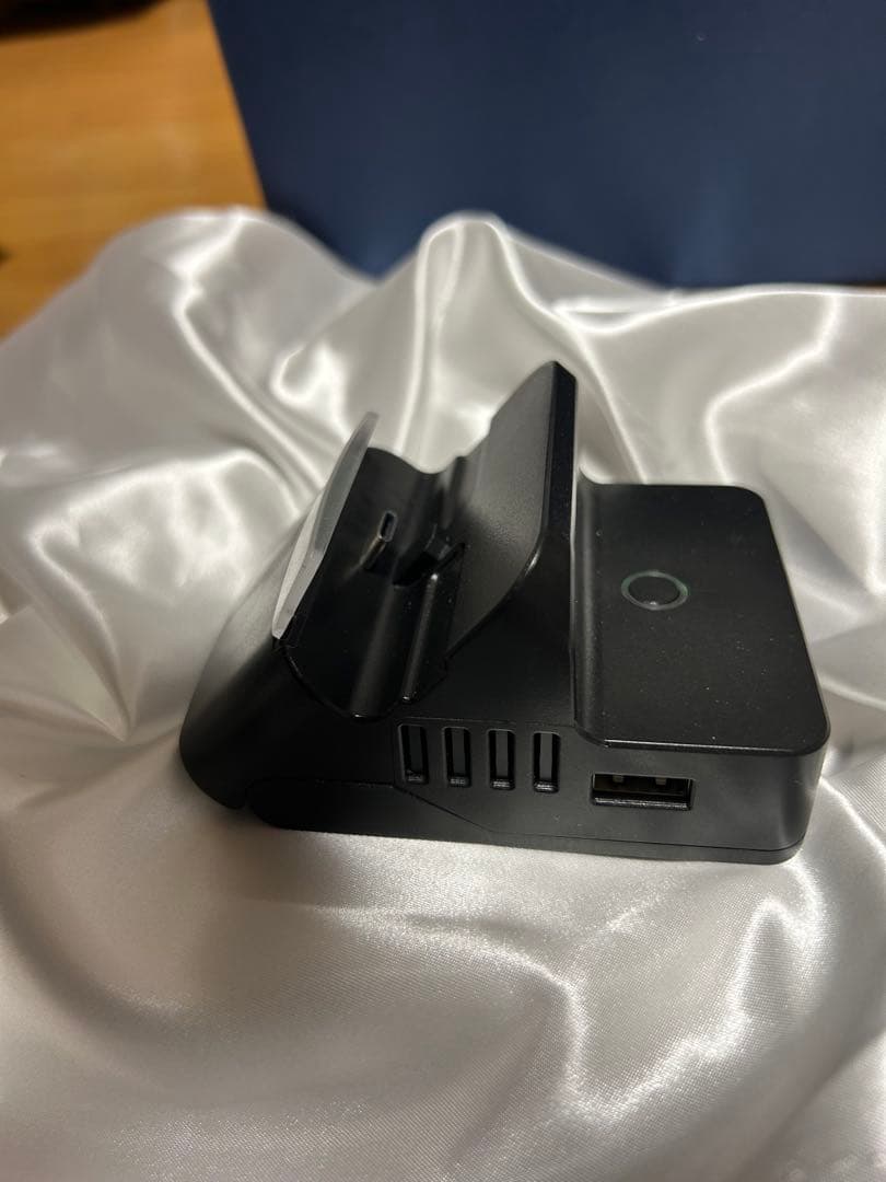 ね*︎様 Nintendo Switch Lite ターコイズ 本体 充電スタン