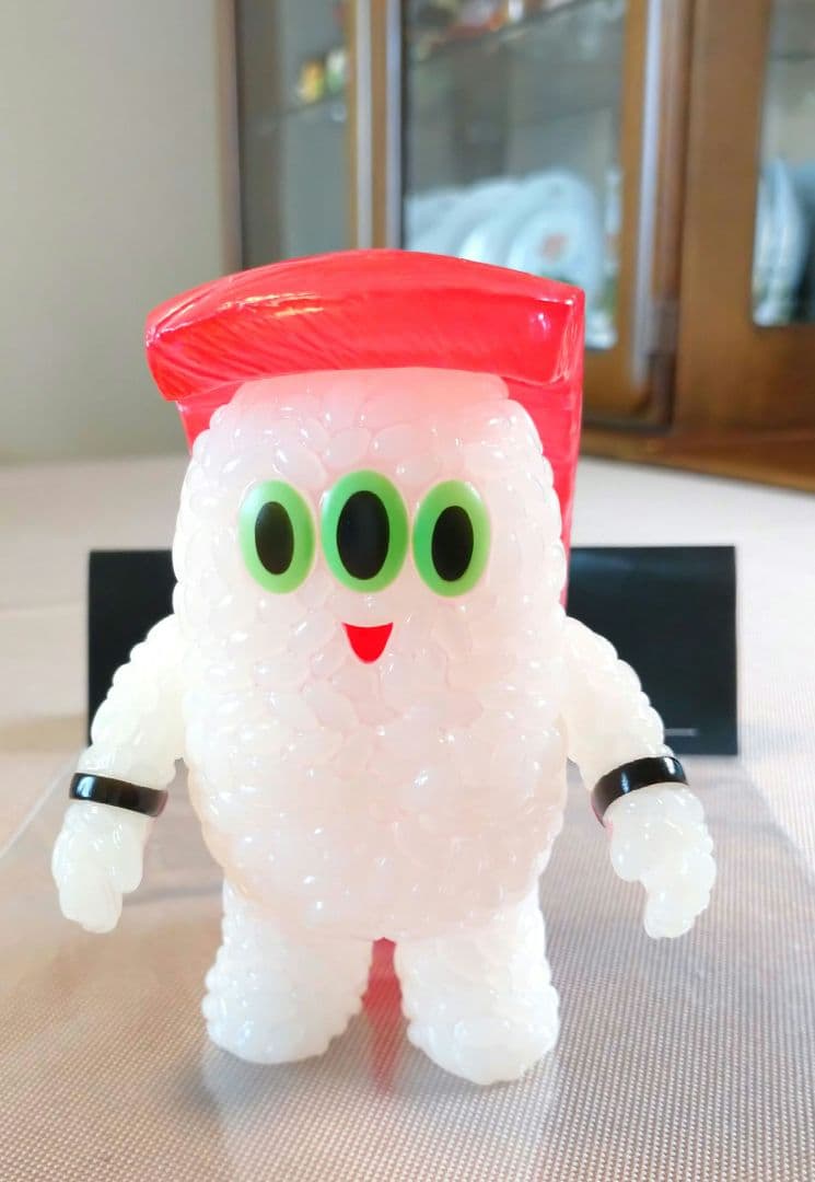 ひろ様専用 ART JUNKIE×One up. 寿司レスラー ソフビ - メルカリ