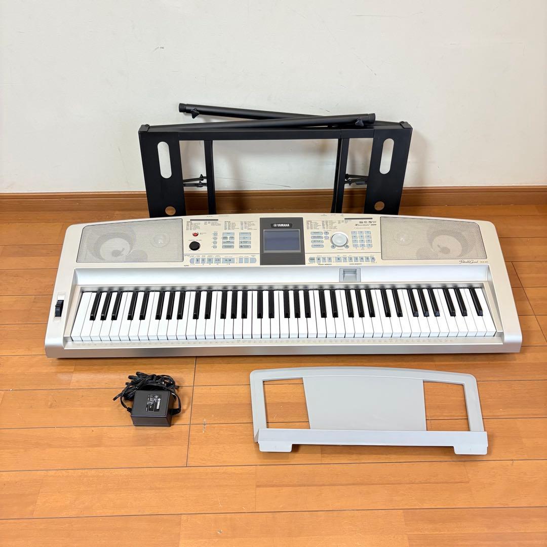 【美品・スタンド付属】YAMAHA Portable Grand DGX-305