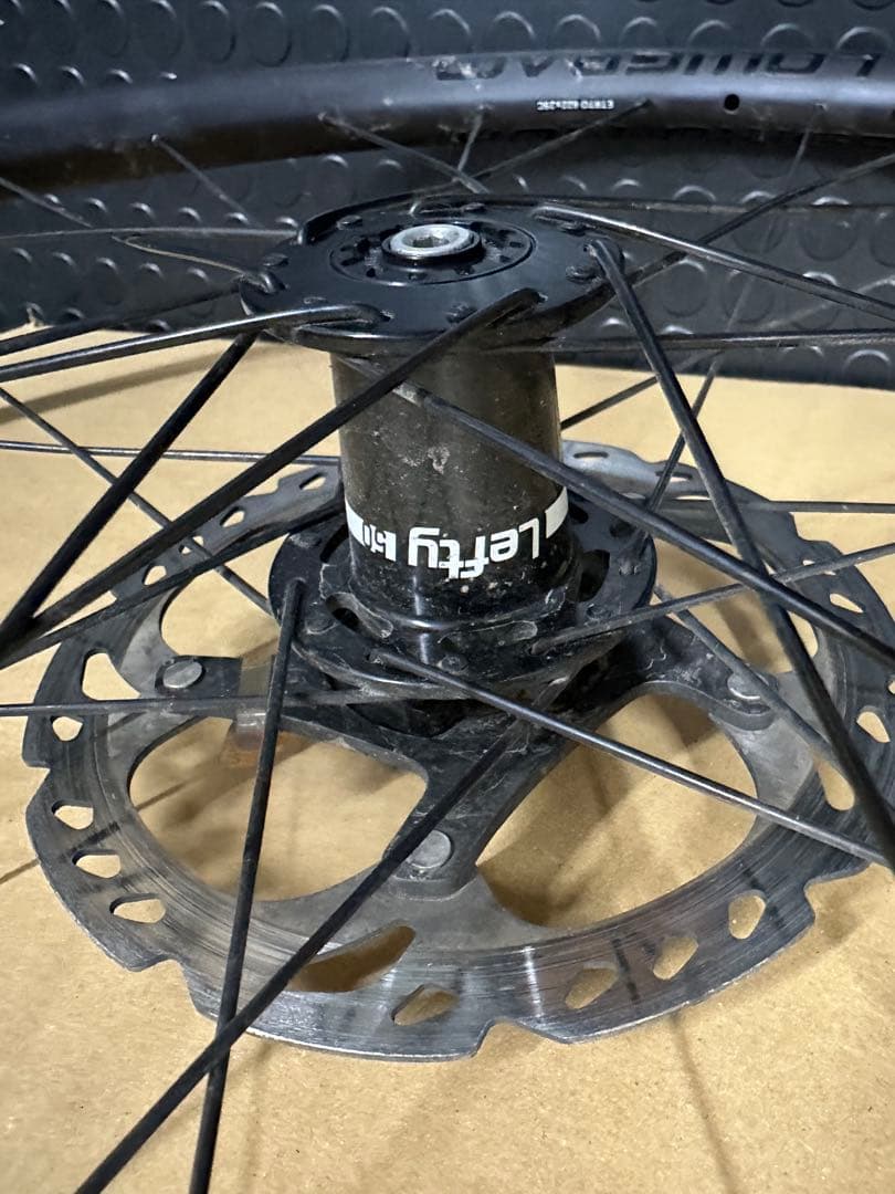 Cannondale TopstoneCarbon、LeftyOliverセット