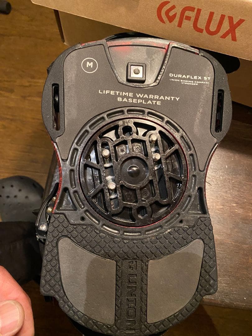 送料込み　UNION FORCE M 使用少　希少カラー　ユニオン