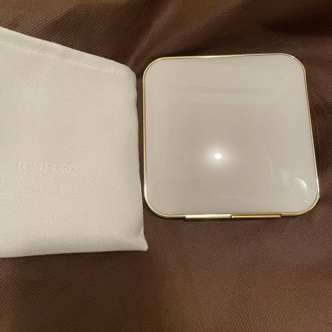 TOM FORD コントゥアリングコンパクト03 BASK