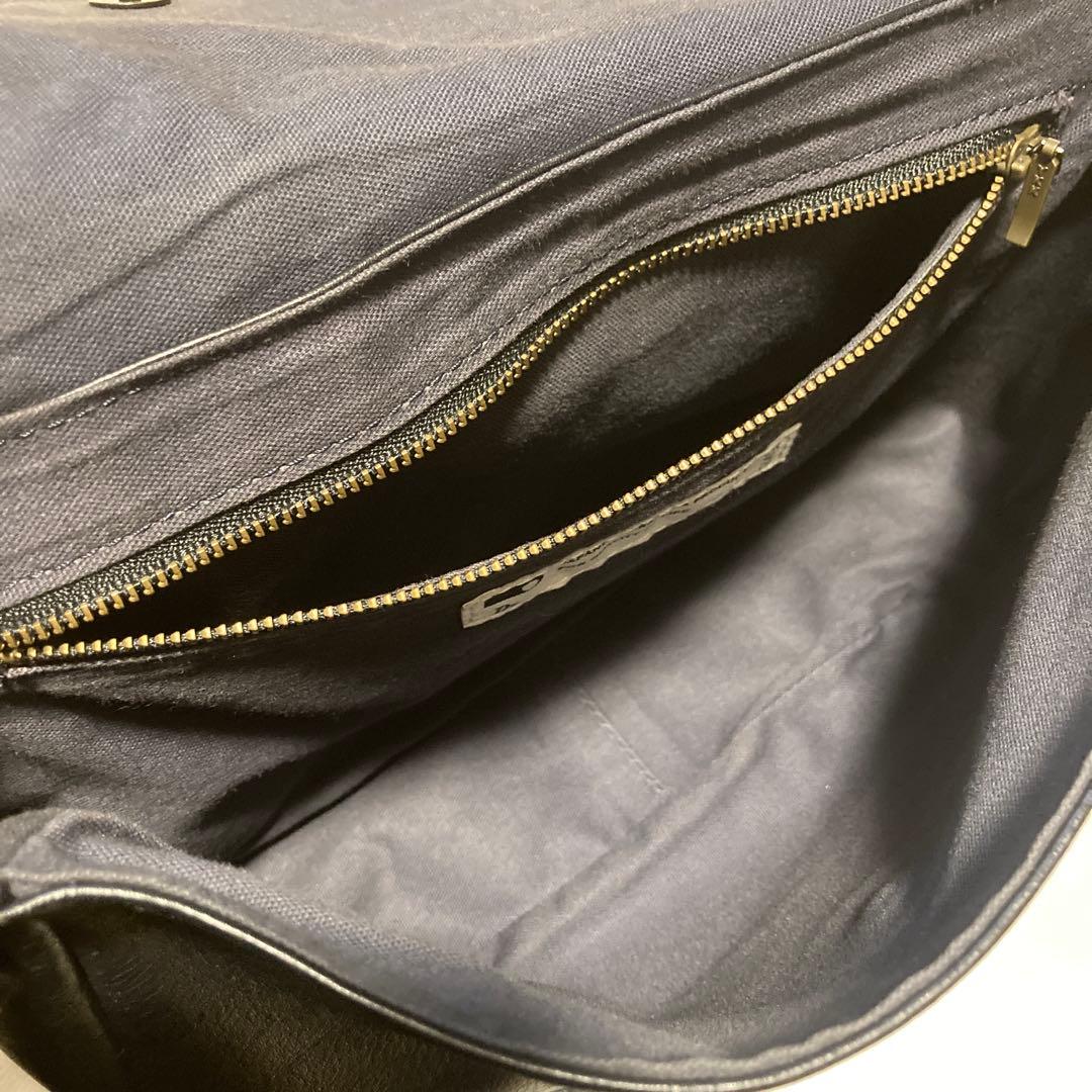 クラスカ　CLASKA \"DO\" 松澤 紀美子さんのポシェット　黒 レザー