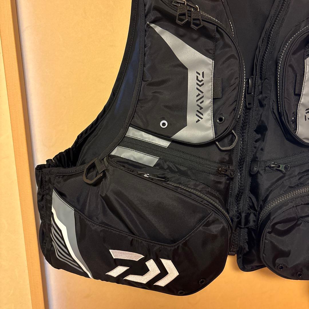 DAIWA フィッシングライフジャケット ブラック