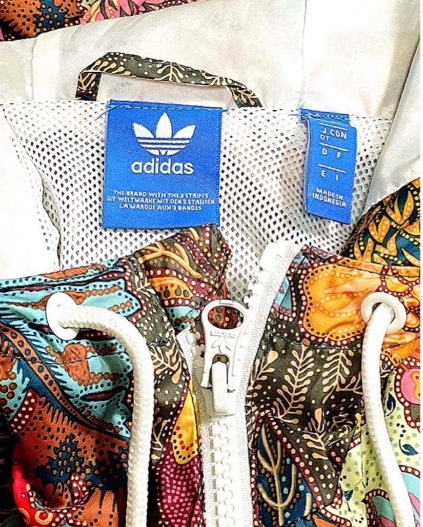 アディダス 南国 花柄 ジャージ ナイロンジャケット ウィンドブレーカー