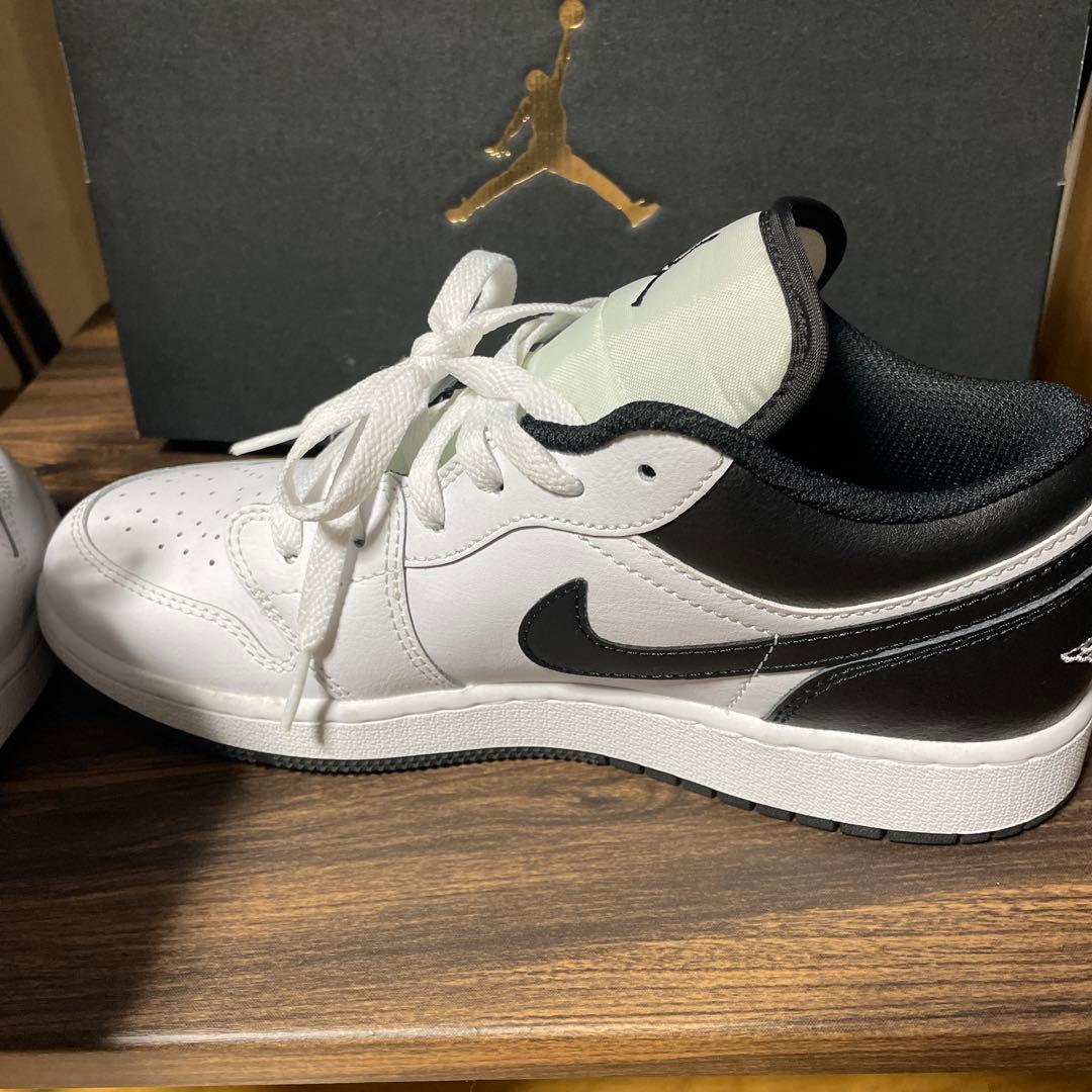 AIR JORDAN 1 LOW(GS) 美品　24センチ エアジョーダン１白黒