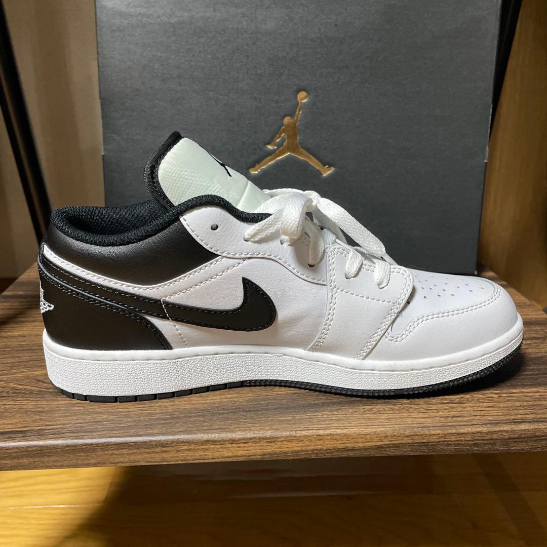 AIR JORDAN 1 LOW(GS) 美品　24センチ エアジョーダン１白黒