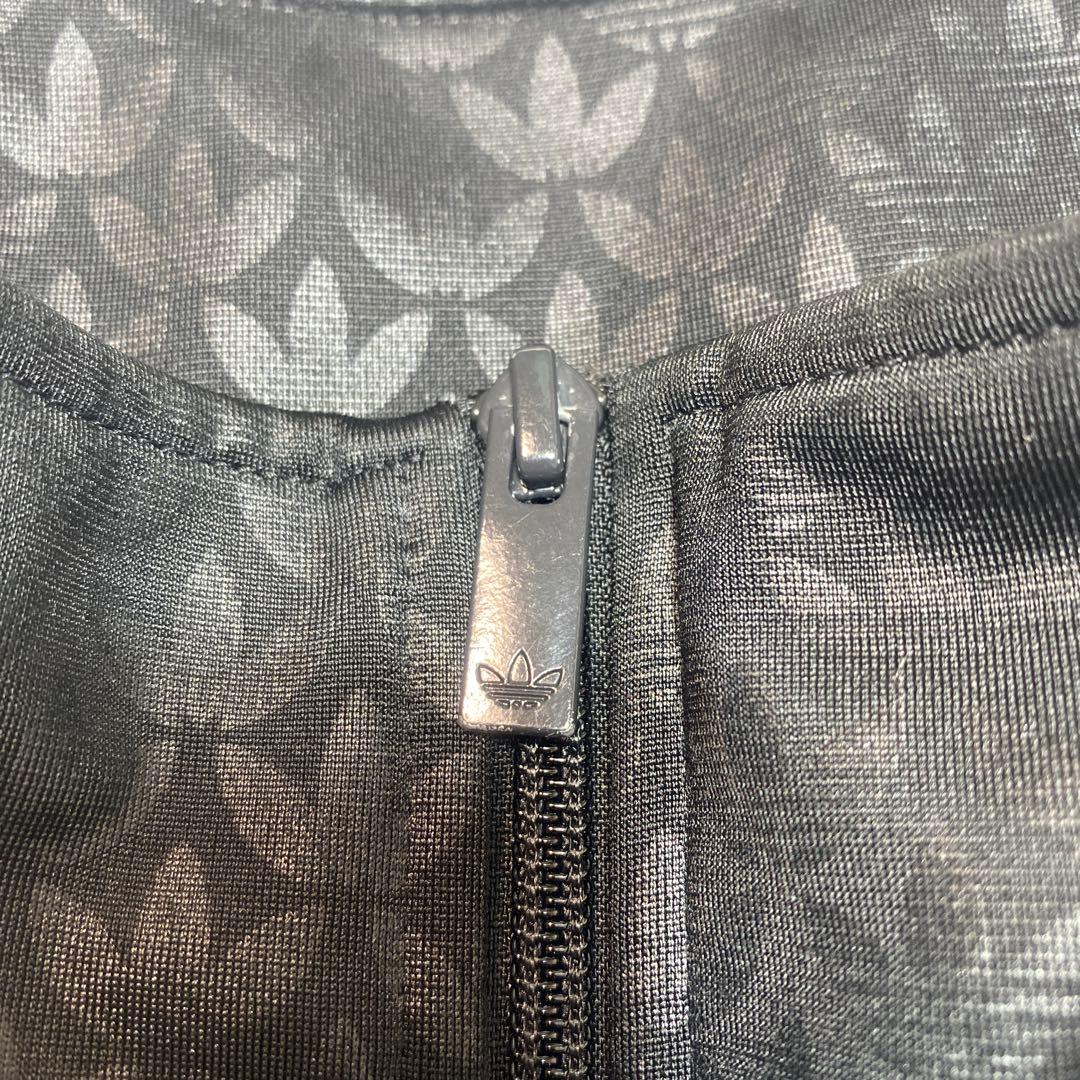 adidas ミッキーマウス×ORIGINALS モノグラム刺繍 トラックトップ