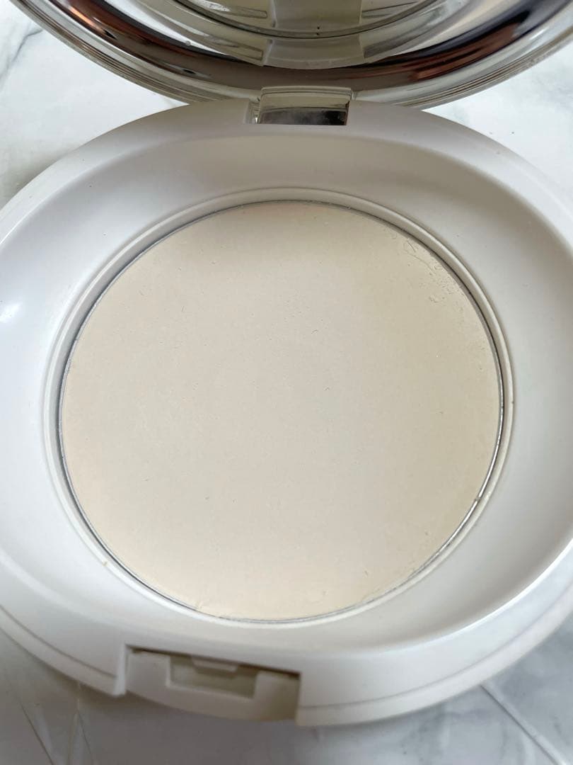 たかの友梨　エステファクト　エッセンスパウダー　美容フェイスパウダー