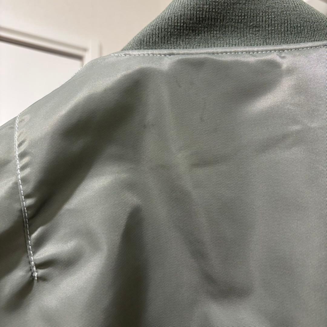 BEAMS THERMOLITE MA-1 リラックスフィット フライト カーキ