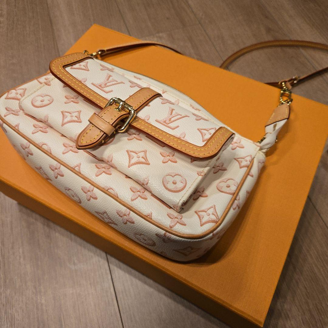 ヴィトン モノグラム マキシ ポシェットアクセソワール M20920 - メルカリ