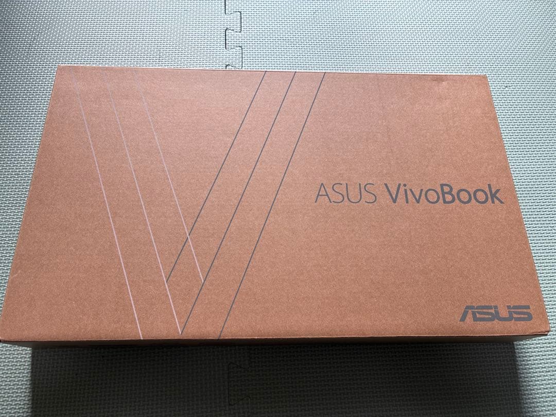 ASUS X512J core i5 ノートパソコン