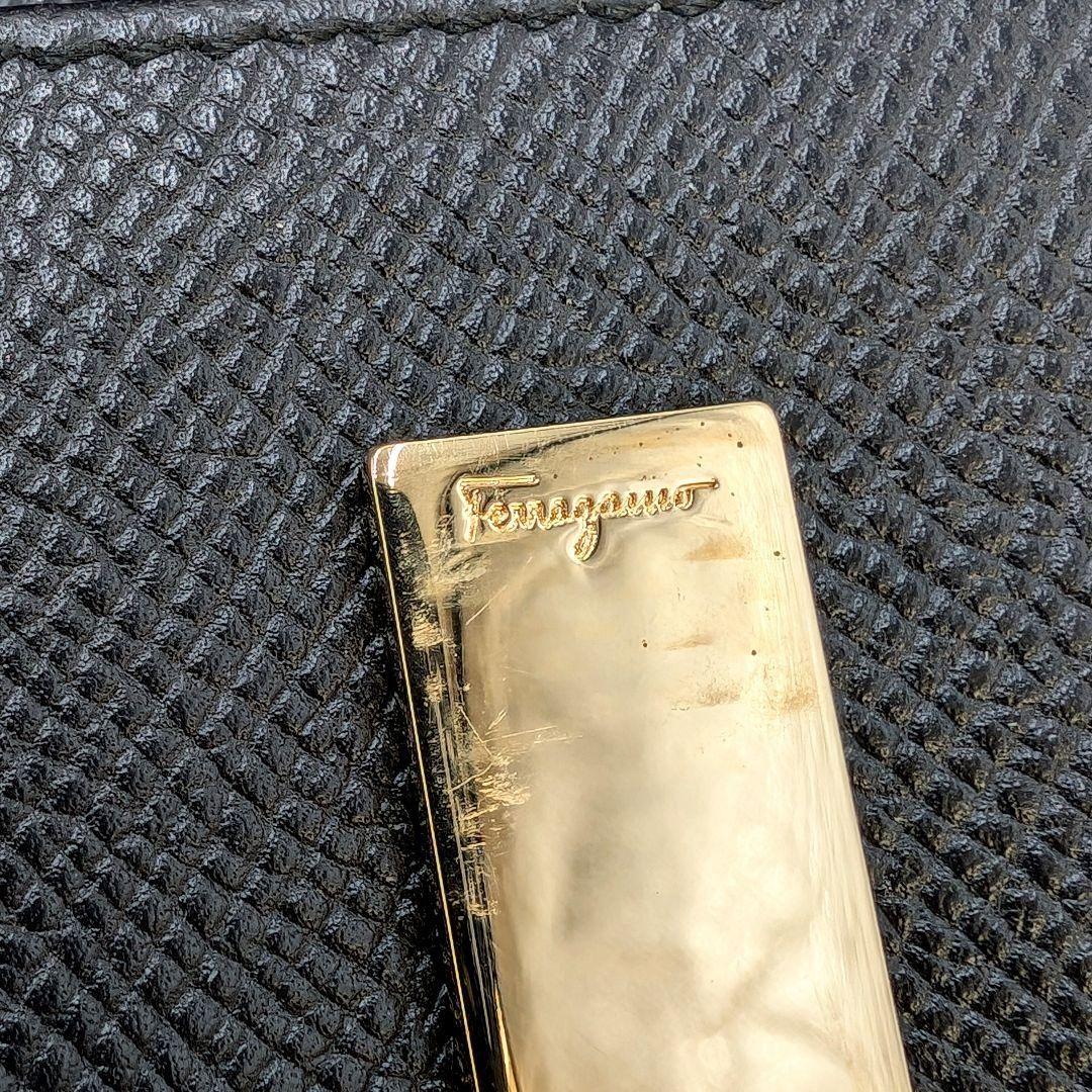 サルヴァトーレフェラガモ　ガンチーニ　6連キーケース　キーリング　ブラック　ネロ