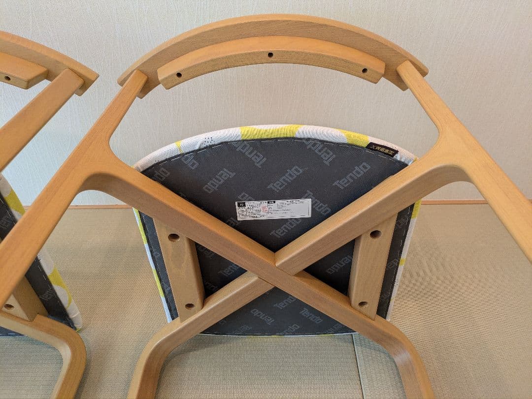 天童木工】スタッキングチェア 2脚 座面張替 ハンドメイド 幾何学模様