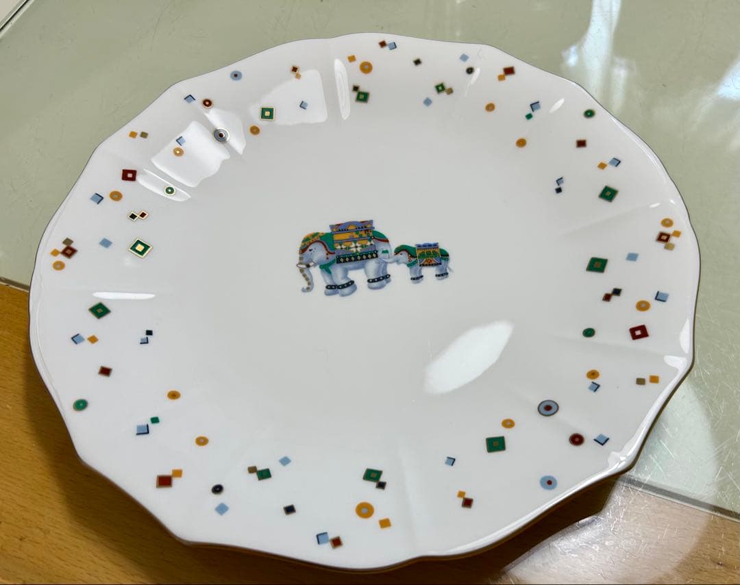 ナルミ 幸せを呼ぶ象 ボウル 大皿 ペア カップ&ソーサー ソルト