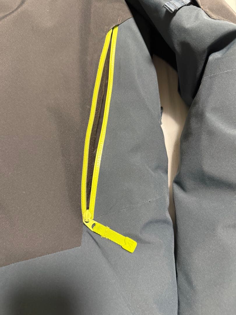 MILLET ミレー　日本サイズM スキー・スノボウェア（ジャケット）