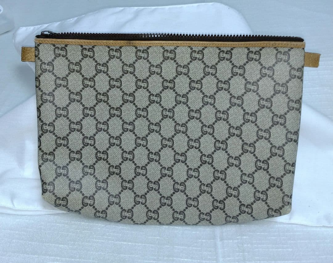 GUCCI GGパターン キャンバスポーチ