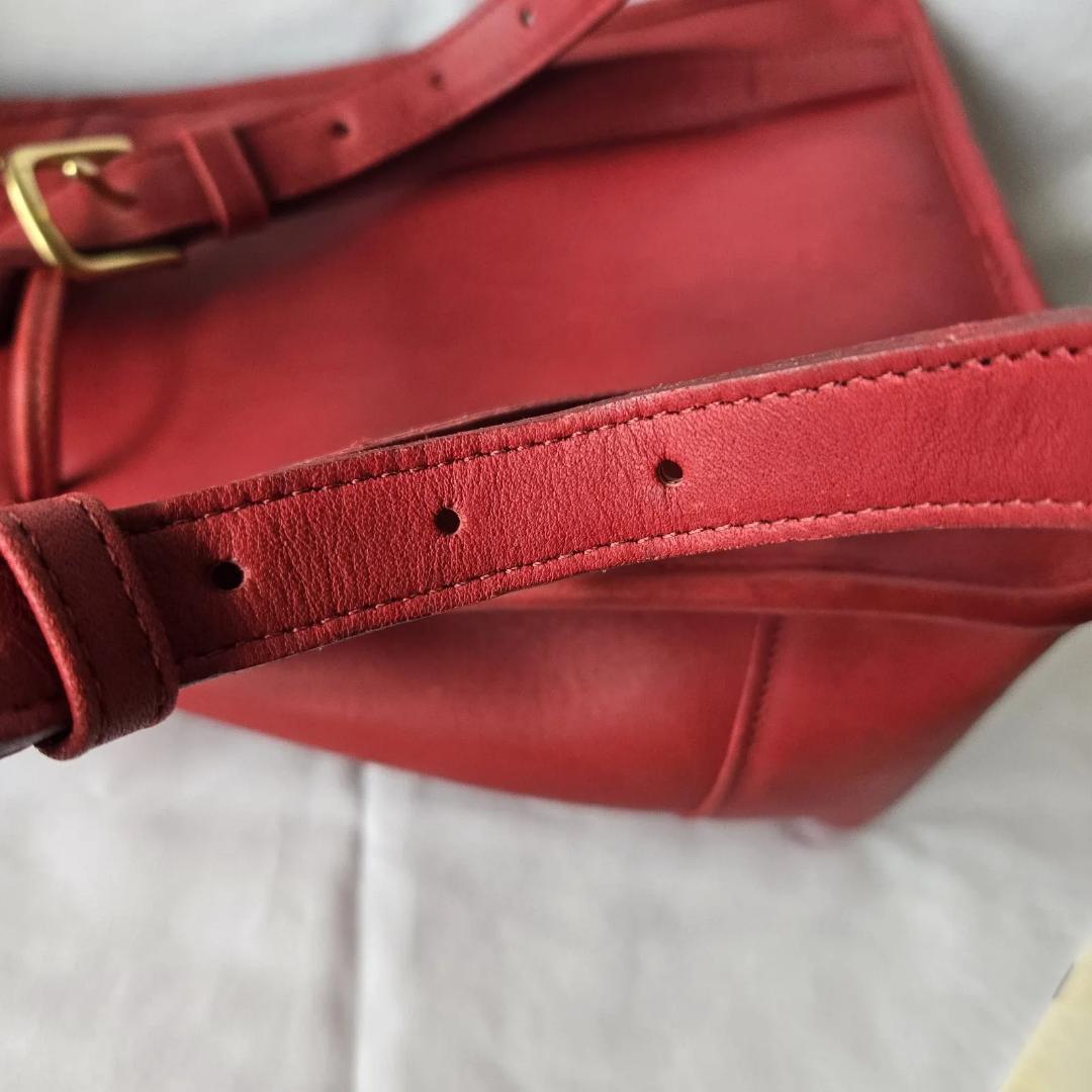 Coach レザー バックパック レッド 9960 ターンロック レザー