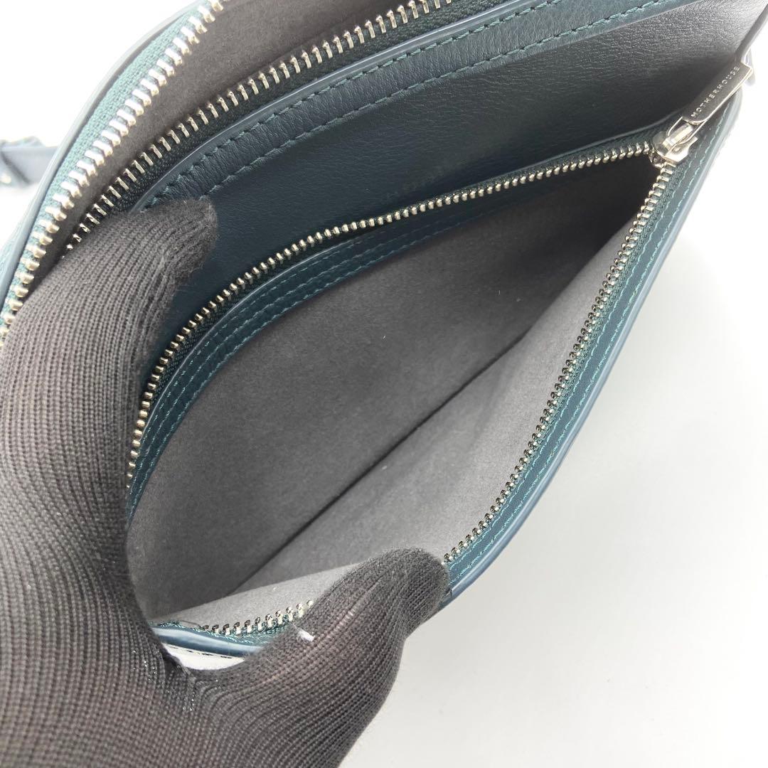 極美品　マザーハウス　リニア　ショルダーバッグ　レザー　グリーニッシュブルー