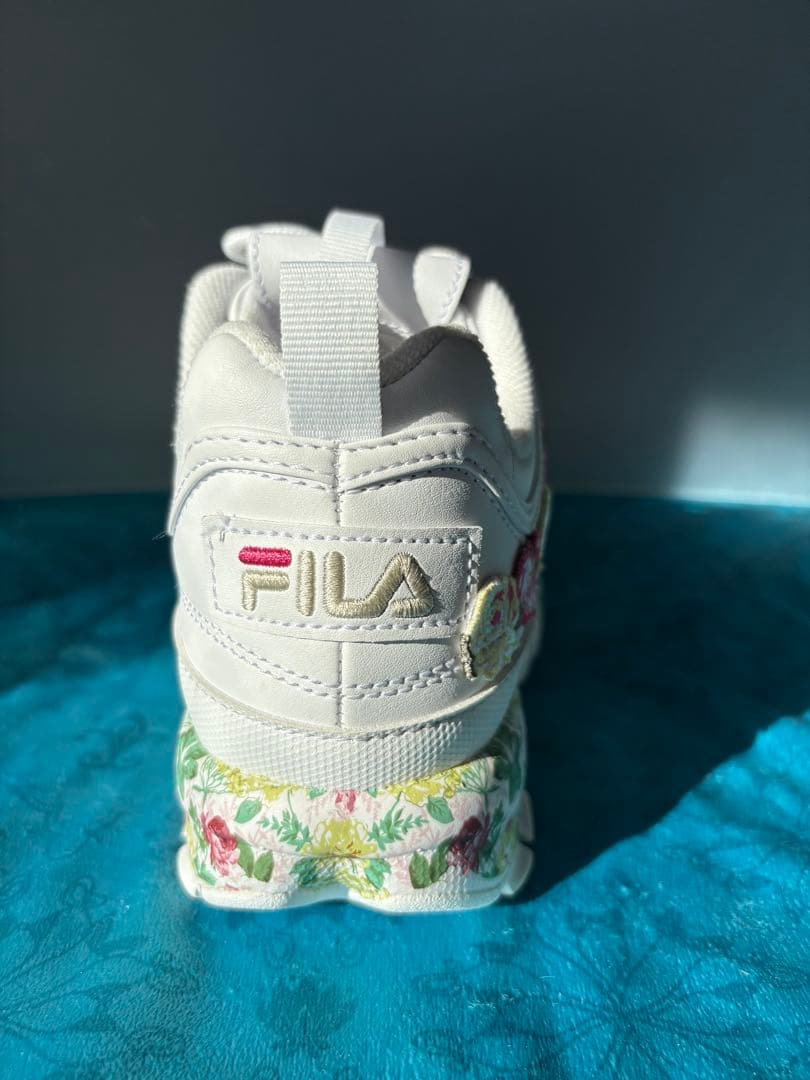 【極美品】スニーカー LauraAshleyx atmospink 23.5cm