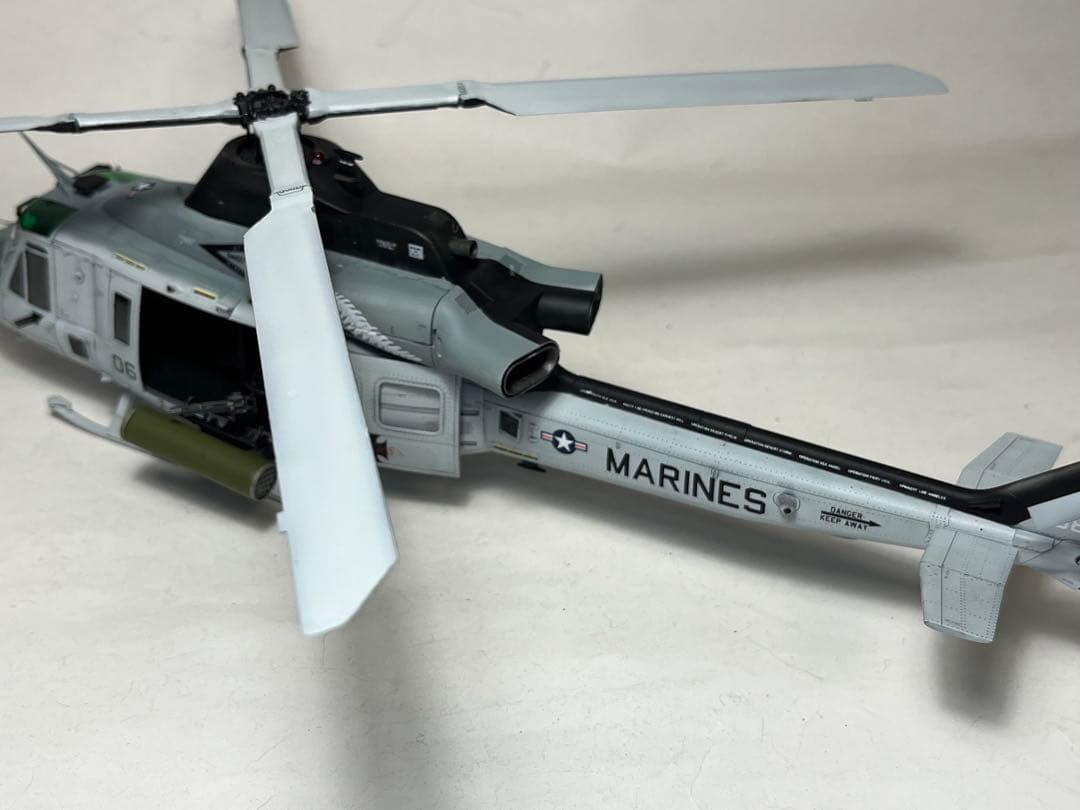 キティホーク 1/48 UH-1Y ヴェノム （完成品）