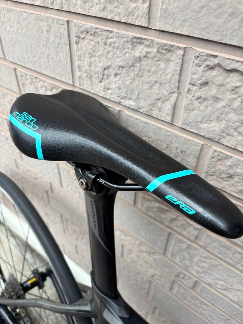 KUOTA KOUGAR SHIMANO ULTEGRA 2018年