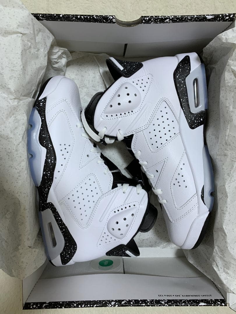 【新品】エア ジョーダン6【オレオ】ホワイト／ブラック 26cm ナイキ公式購入