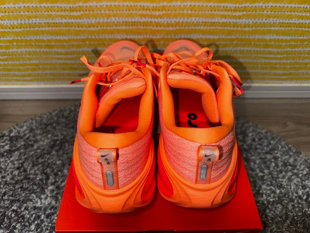 Nike ボメロプラス