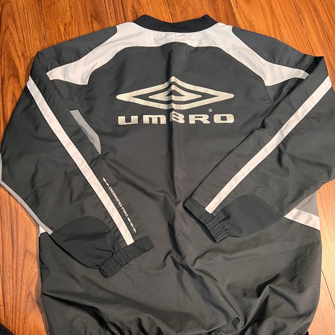 Umbro アンブロ　ナイロンジャケット　ピステ　セットアップ　ジャージ