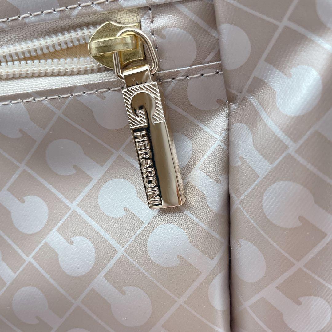 美品✨GHERARDINI ベージュ ロゴ リュック