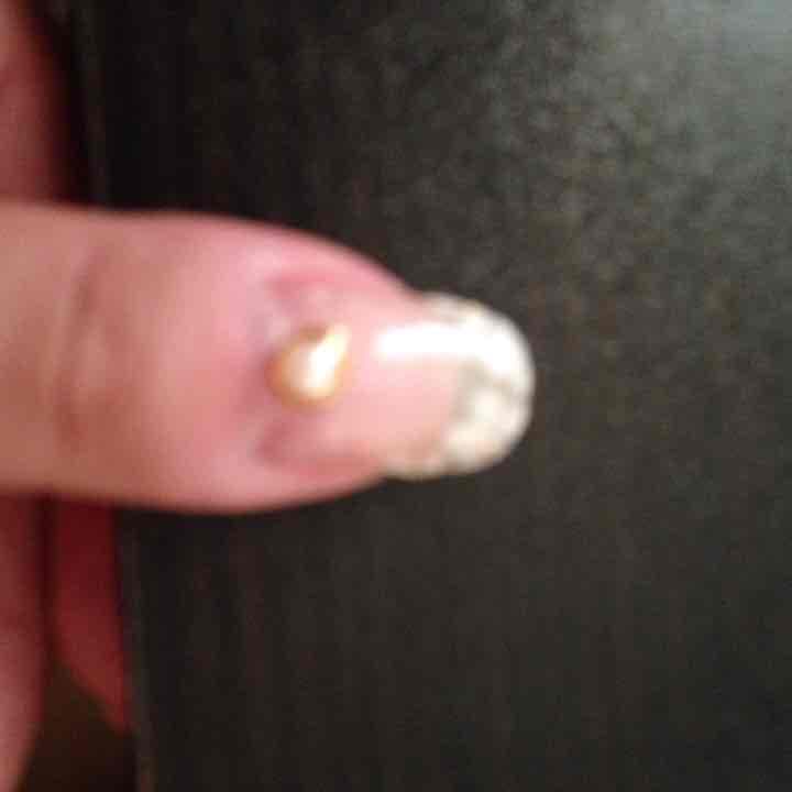 値段は説明にて載せてます！！縁取りパール♡可愛いですネイルなどに