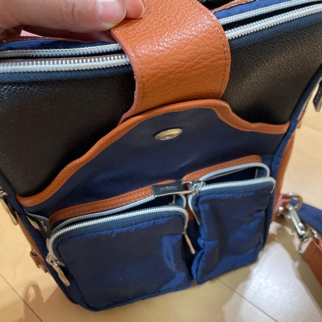 【まいたろー❤︎】Orobiancoオロビアンコネイビーとブラウンショルダー