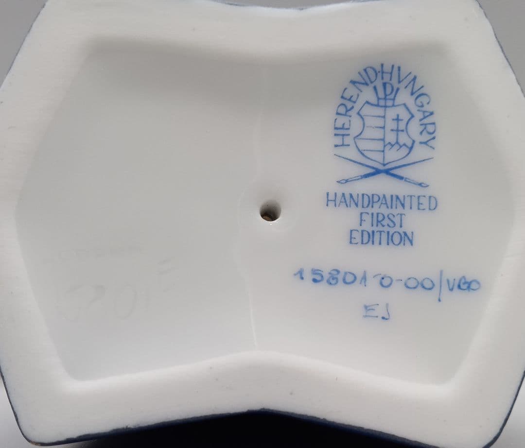 HEREND ヘレンド ヴィクトリアブーケ 雛人形 立ち雛 台座付き