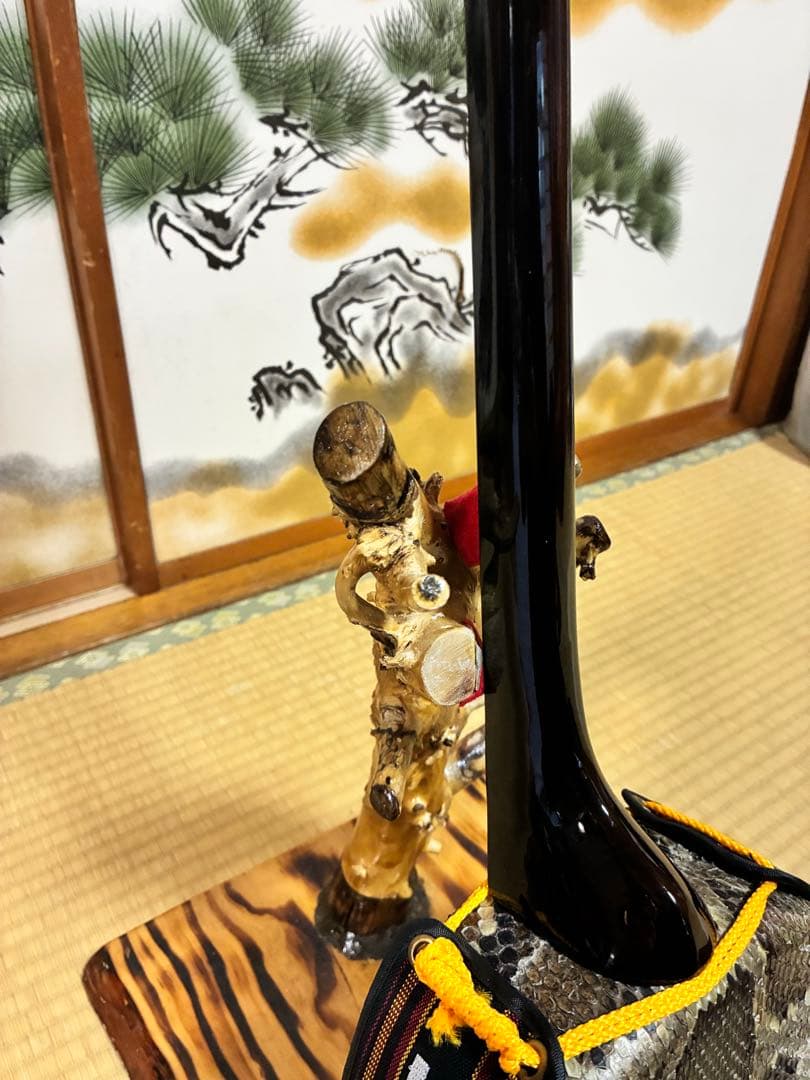 沖縄三線！黒木上質カマゴン！知念大工型！本張り【一枚張り】