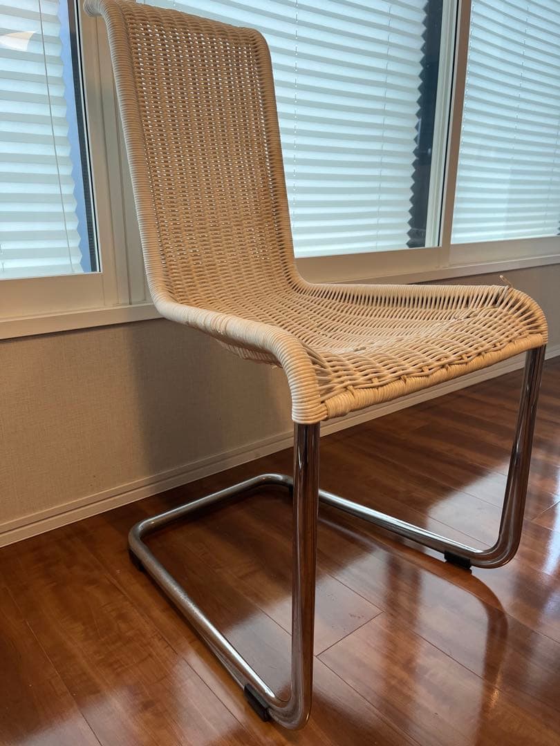 ②【座面に割れあり】 「TECTA テクタ」 B20チェア ホワイト　アクタス