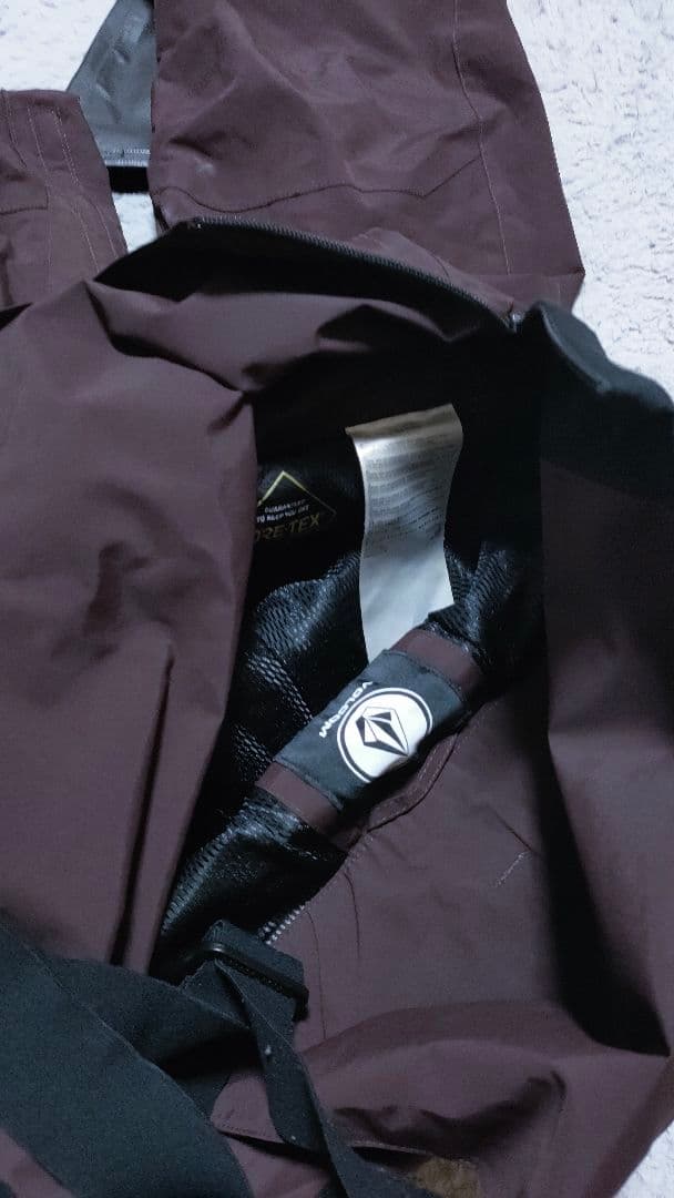 【VOLCOM ボルコム】ビブパンツ スノーボードウェアパンツ ゴアテックス