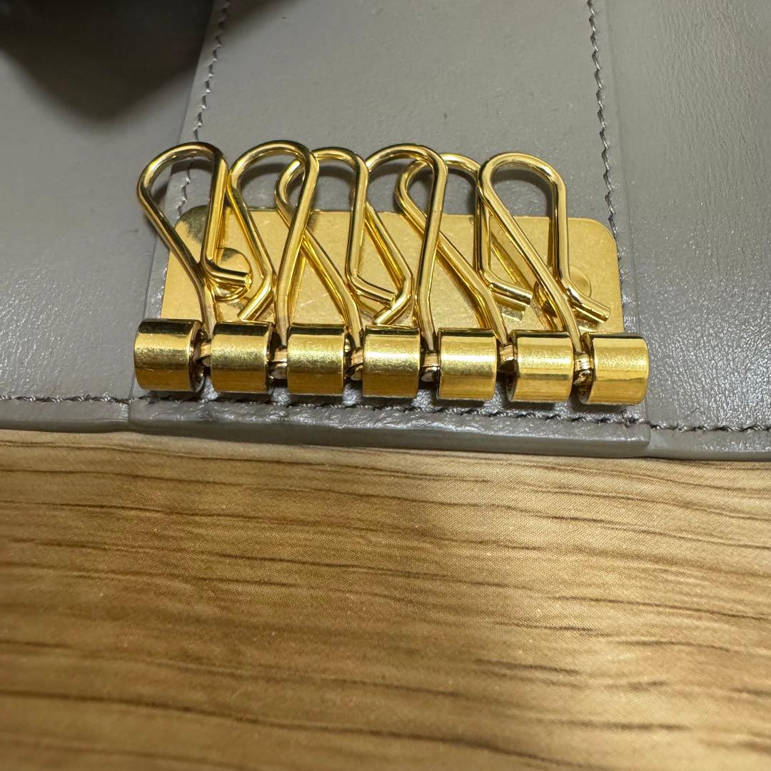 セリーヌ CELINE トリオンフ キーケース グレージュ 箱付き 美品