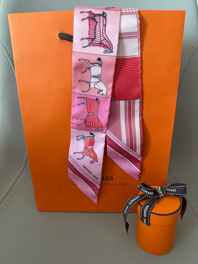 新品未使用【HERMES】ツイリー 馬柄