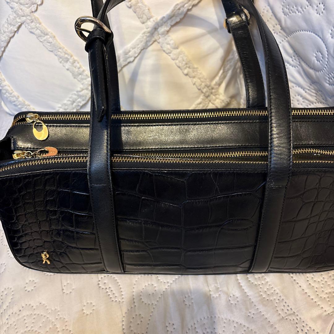 ロベルタ　ディ　カメリーノ　Tokyo 黒