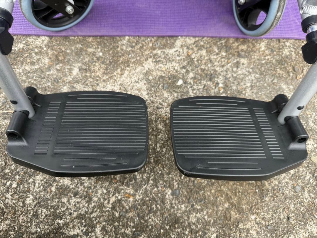 Care-Tec Japan折り畳み車椅子 介護シルバーカー手押し車直接引取歓迎