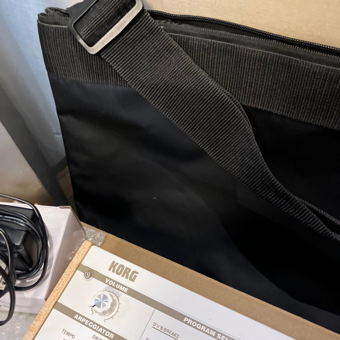 KORG microKORG S シンセサイザー 箱付き 新同 キャリーケース付