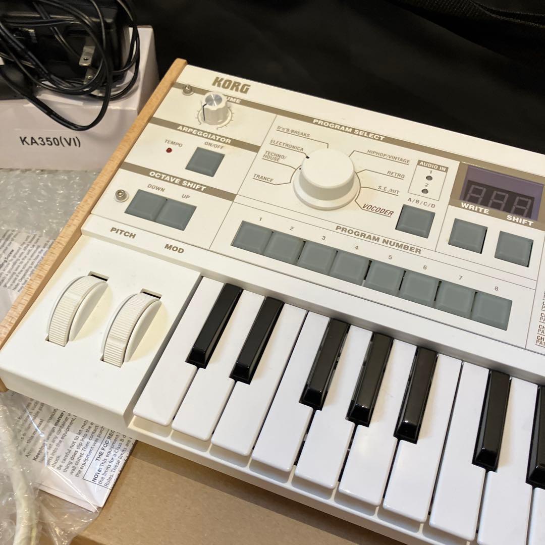 KORG microKORG S シンセサイザー 箱付き 新同 キャリーケース付